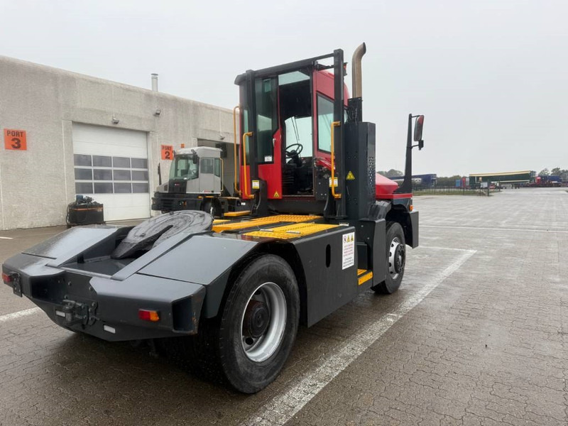 Kalmar Terminal tractor / Terminal-Zugmaschine / - Тягач: фото 3 Kalmar Terminal tractor / Terminal-Zugmaschine / - Тягач: фото 3