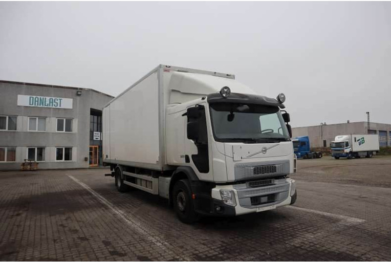 Volvo FE 18.320 EURO 6 - Грузовик с закрытым кузовом: фото 2 Volvo FE 18.320 EURO 6 - Грузовик с закрытым кузовом: фото 2