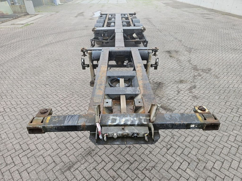 Broshuis MFCC Multi - Lifting axle - 2x20FT / 40FTHC / 45FTHC - Полуприцеп-контейнеровоз/ Сменный кузов: фото 2 Broshuis MFCC Multi - Lifting axle - 2x20FT / 40FTHC / 45FTHC - Полуприцеп-контейнеровоз/ Сменный кузов: фото 2