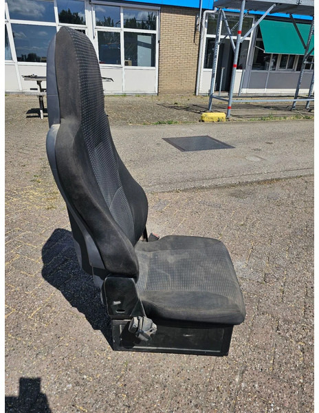 MAN Bijrijderstoel - TGL - Сиденье для Грузовиков: фото 4 MAN Bijrijderstoel - TGL - Сиденье для Грузовиков: фото 4