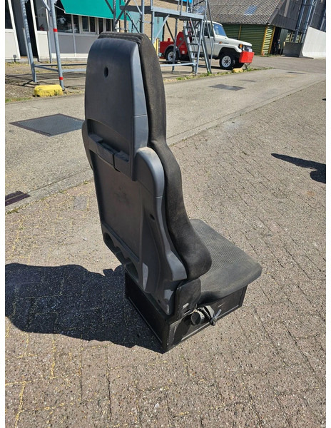MAN Bijrijderstoel - TGL - Сиденье для Грузовиков: фото 5 MAN Bijrijderstoel - TGL - Сиденье для Грузовиков: фото 5