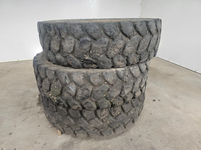 Michelin 18.00 R33 - Шина для Грузовиков: фото 1 Michelin 18.00 R33 - Шина для Грузовиков: фото 1