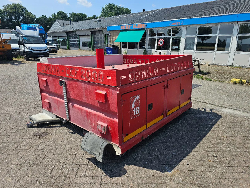 Renault 2000L Watertank - Camiva CCF2000 - Сельскохозяйственный прицеп: фото 2 Renault 2000L Watertank - Camiva CCF2000 - Сельскохозяйственный прицеп: фото 2