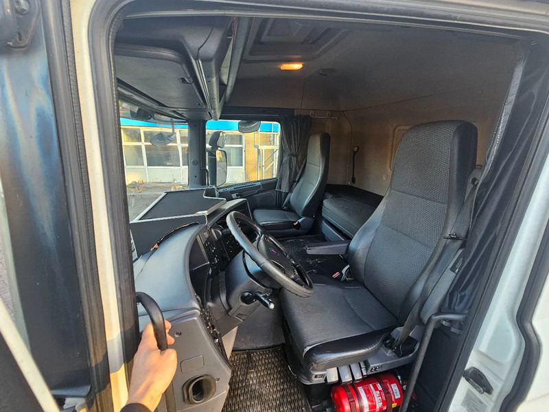 Тягач Scania G400: фото 9