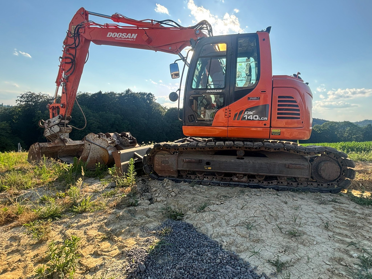DOOSAN DX 140 LCR-3 - Гусеничный экскаватор: фото 4 DOOSAN DX 140 LCR-3 - Гусеничный экскаватор: фото 4