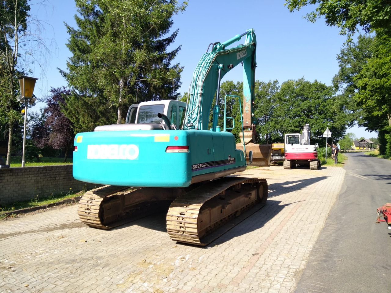 KOBELCO SK 210 NLC-6E - Гусеничный экскаватор: фото 4 KOBELCO SK 210 NLC-6E - Гусеничный экскаватор: фото 4