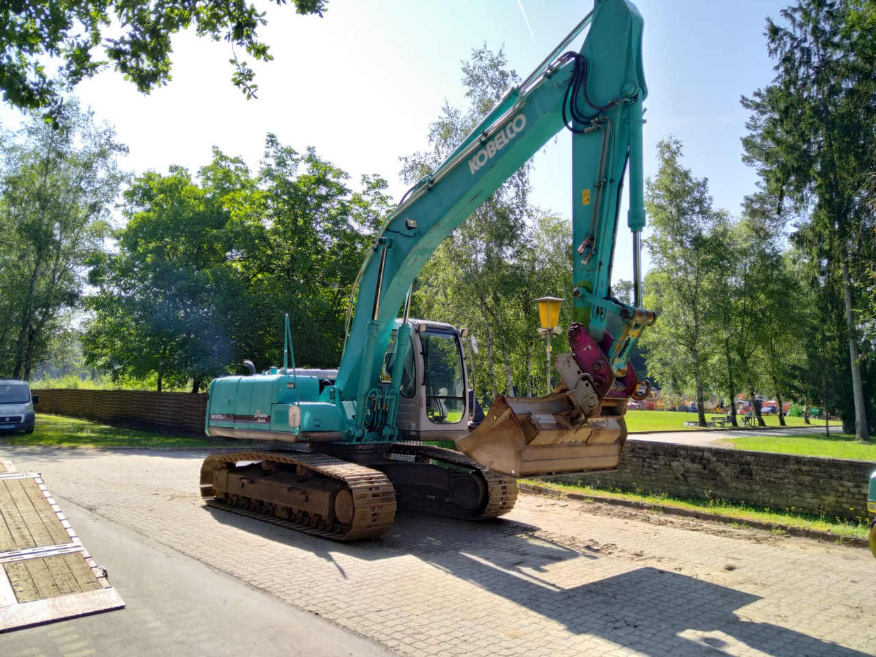KOBELCO SK 210 NLC-6E - Гусеничный экскаватор: фото 2 KOBELCO SK 210 NLC-6E - Гусеничный экскаватор: фото 2