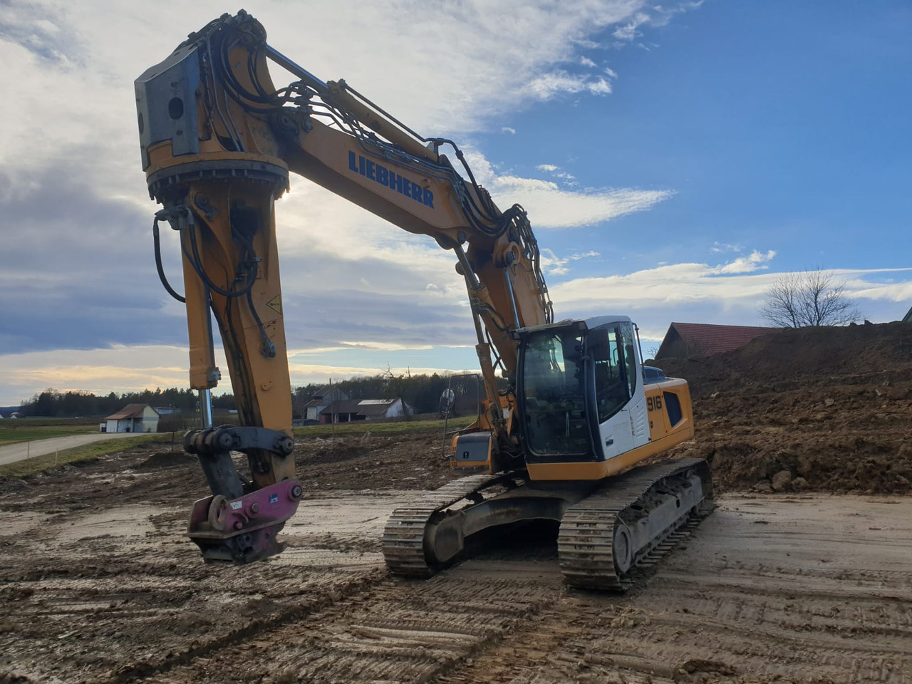 LIEBHERR R 916 LC-423 - Гусеничный экскаватор: фото 3 LIEBHERR R 916 LC-423 - Гусеничный экскаватор: фото 3