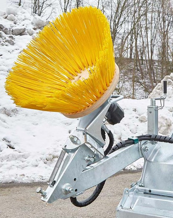 Щетка для Лесных тракторов Sweeper type Typ 600: фото 7