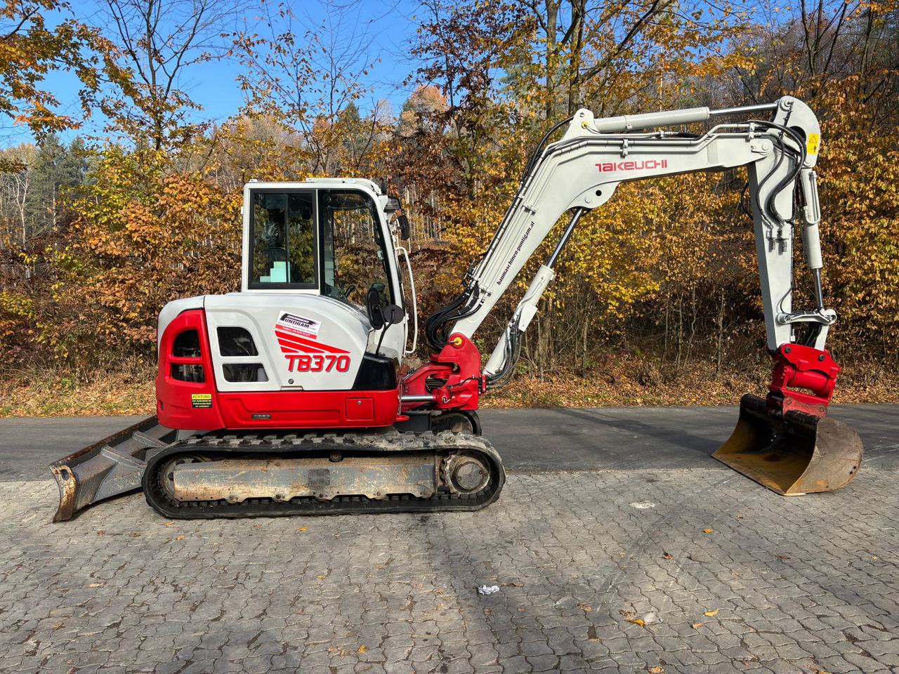 TAKEUCHI TB 370 - Мини-экскаватор: фото 2 TAKEUCHI TB 370 - Мини-экскаватор: фото 2