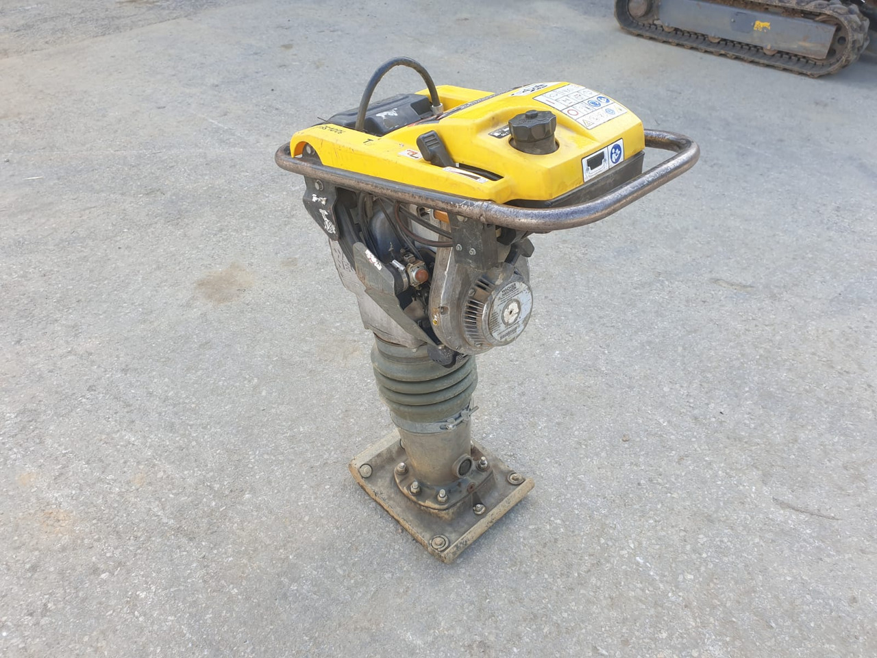 WACKER Neuson BS 60-2 - Виброплита: фото 2 WACKER Neuson BS 60-2 - Виброплита: фото 2