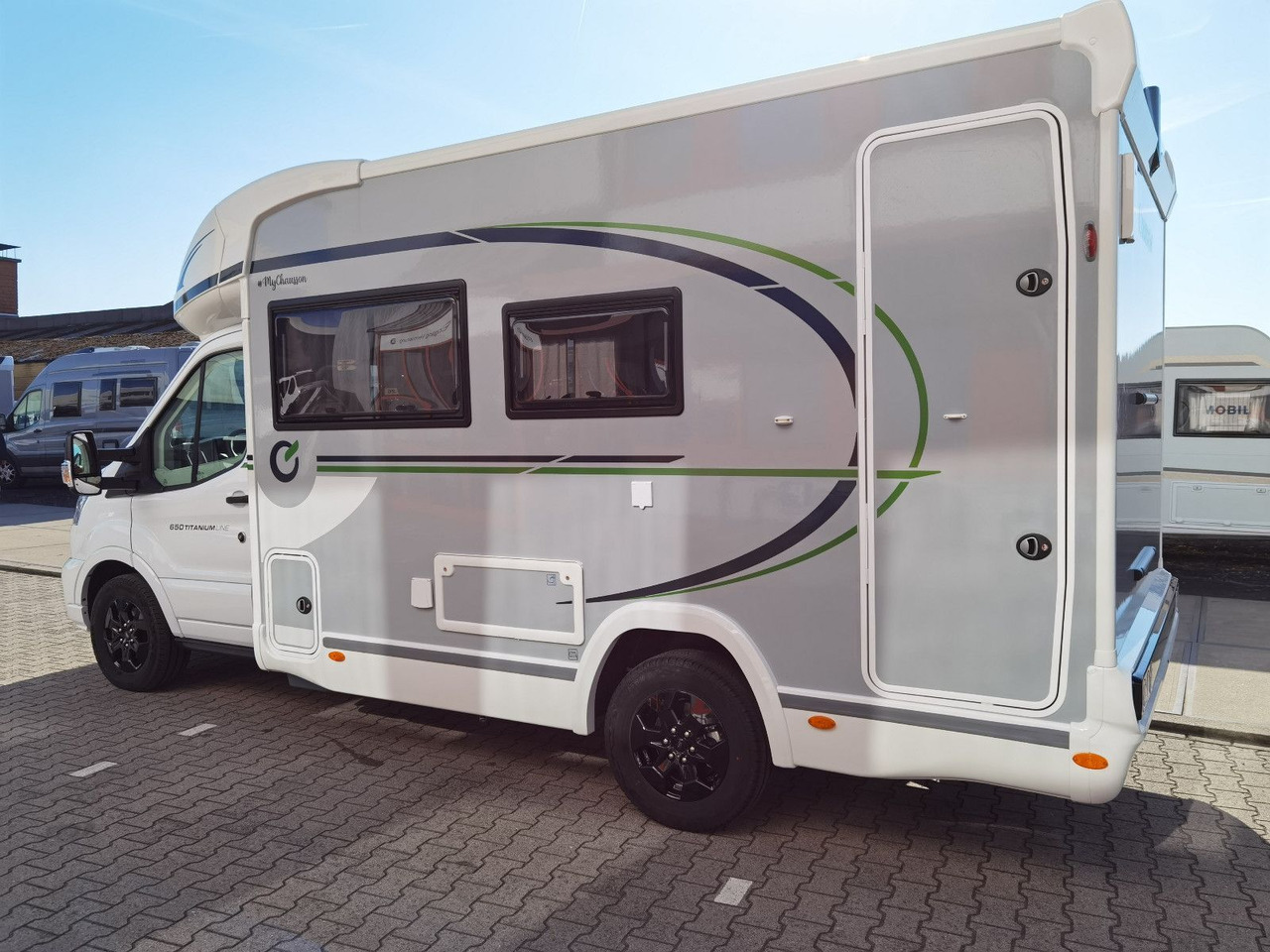 Chausson 650 TITANIUM / - 2026 - / 165PS - 8G. / HUBBETT - Полуинтегрированный автодом: фото 5 Chausson 650 TITANIUM / - 2026 - / 165PS - 8G. / HUBBETT - Полуинтегрированный автодом: фото 5