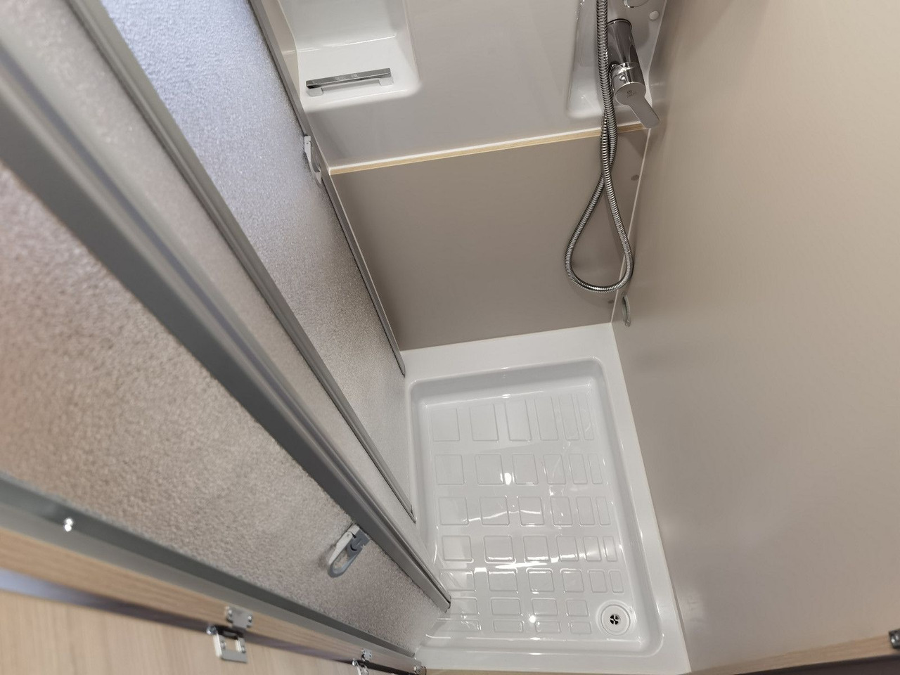 Кастенваген Chausson V697 SPORT LINE /-2025- / 140PS-8G /ARCTIC-PAKET: фото 18