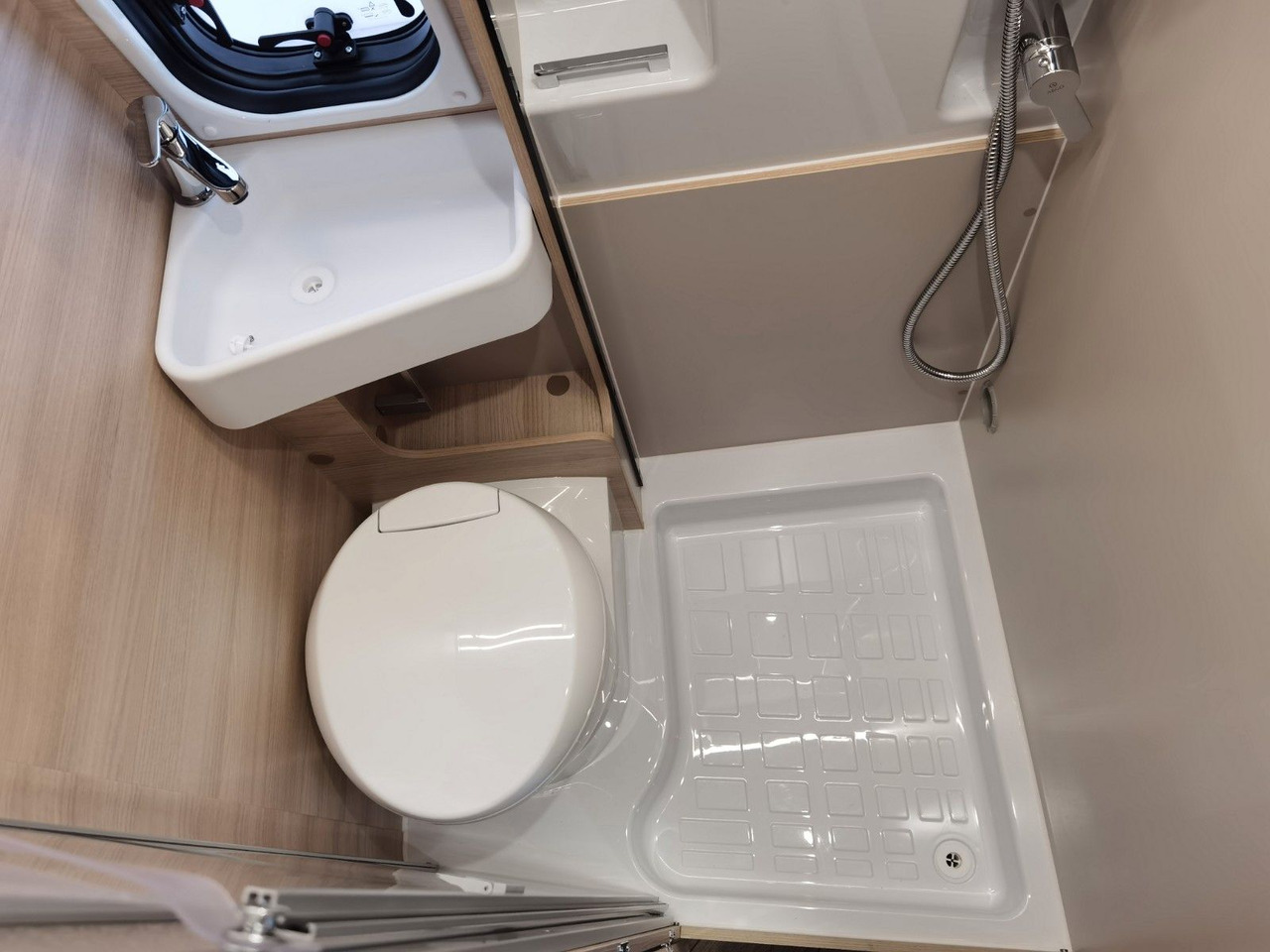 Кастенваген Chausson V697 SPORT LINE /-2025- / 140PS-8G /ARCTIC-PAKET: фото 19