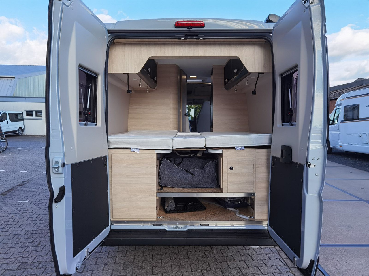 Кастенваген Chausson V697 SPORT LINE /-2025- / 140PS-8G /ARCTIC-PAKET: фото 8