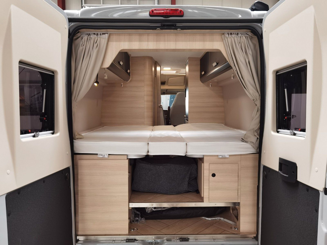 Кастенваген Chausson V697 SPORT LINE / -2026- / 140-8G./ EINZELBETTEN: фото 11 Кастенваген Chausson V697 SPORT LINE / -2026- / 140-8G./ EINZELBETTEN: фото 11