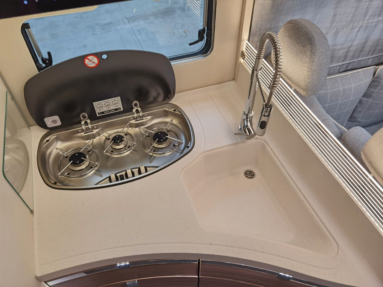 Полуинтегрированный автодом Eura Mobil CONTURA 766 EB / LUMINARY PAKET / EINZELBETTEN: фото 14