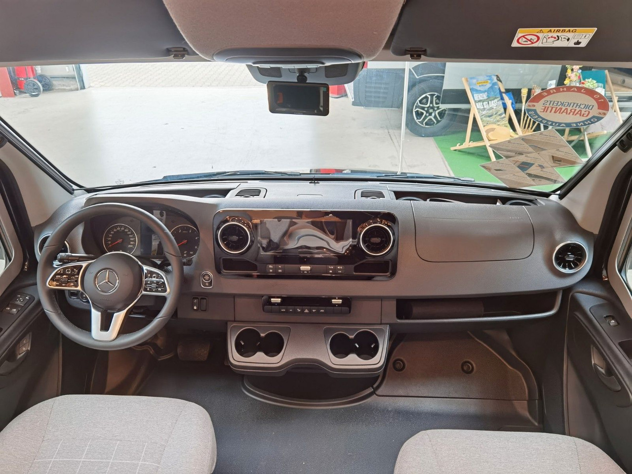 Полуинтегрированный автодом Eura Mobil CONTURA 766 EB / LUMINARY PAKET / EINZELBETTEN: фото 10