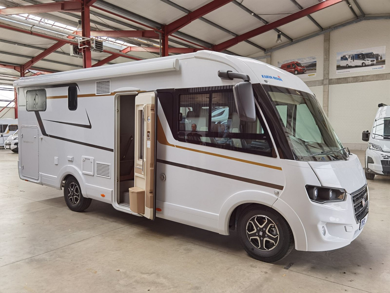 Интегрированный автодом Eura Mobil INTEGRA LINE 720 EB /-2026- /8G-180PS/PLUS-PAKET: фото 8