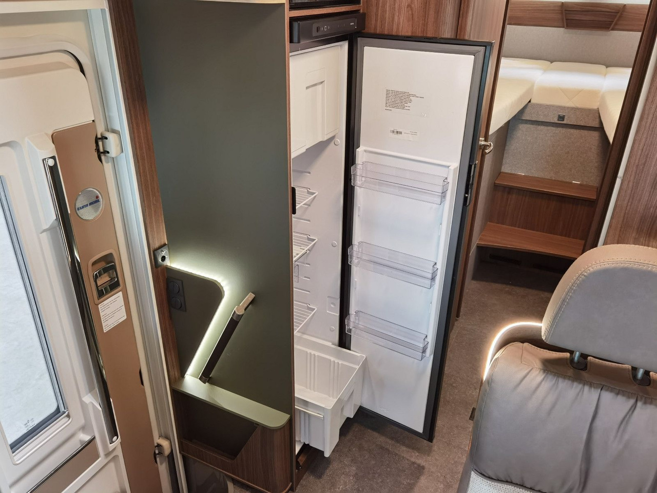 Интегрированный автодом Eura Mobil INTEGRA LINE 720 EB /-2026- /8G-180PS/PLUS-PAKET: фото 19