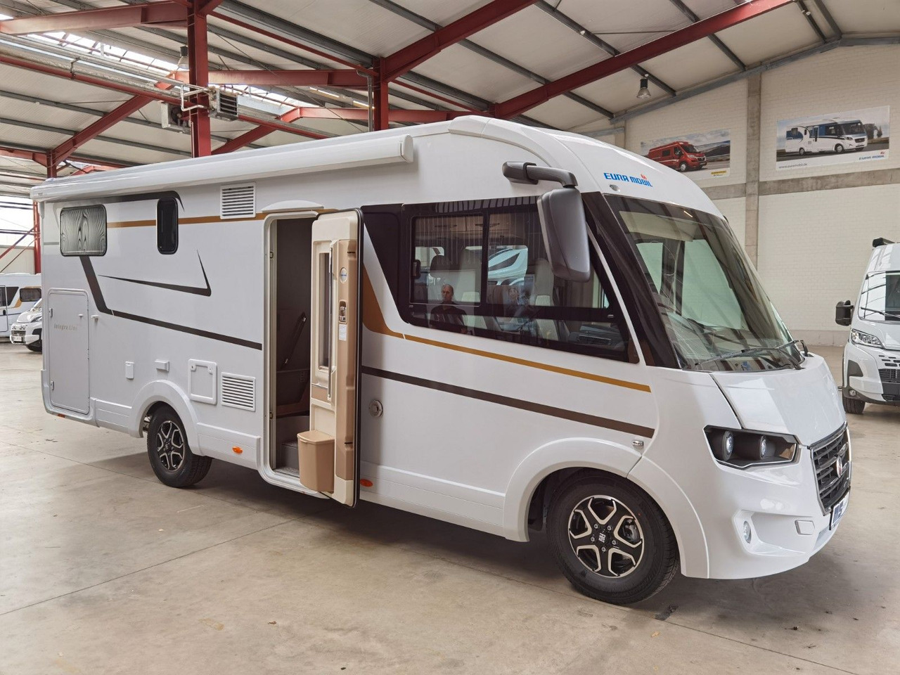 Eura Mobil INTEGRA LINE 720 EB /-2026- /8G-180PS/PLUS-PAKET в лизинг Eura Mobil INTEGRA LINE 720 EB /-2026- /8G-180PS/PLUS-PAKET: фото 9 Eura Mobil INTEGRA LINE 720 EB /-2026- /8G-180PS/PLUS-PAKET в лизинг Eura Mobil INTEGRA LINE 720 EB /-2026- /8G-180PS/PLUS-PAKET: фото 9