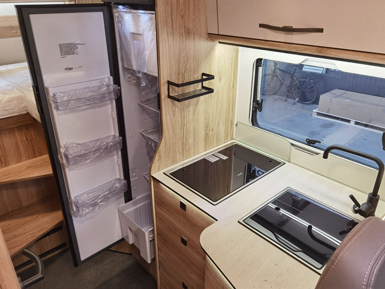 Полуинтегрированный автодом Eura Mobil PROFILA T 696 EB /-2025-/ S-PAKET / EINZELBETTEN: фото 18