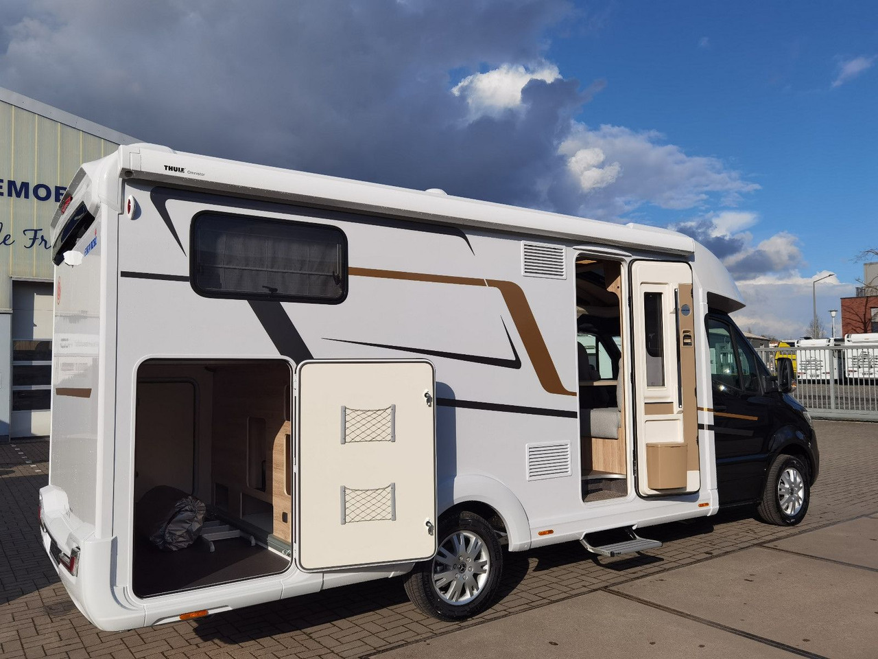 Полуинтегрированный автодом Eura Mobil PROFILA T 726 EF -MOD. 2025 -MONDIAL PLUS & S-P.: фото 8