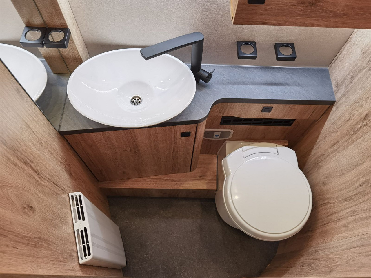 Eura Mobil PROFILA T 726 QF FREESTYLE / SONDERMODELL 2026 в лизинг Eura Mobil PROFILA T 726 QF FREESTYLE / SONDERMODELL 2026: фото 22