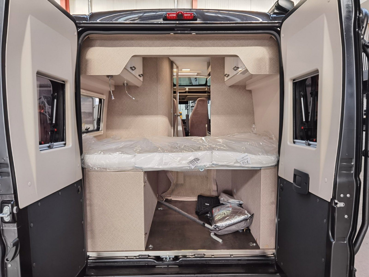 Кастенваген Karmann DAVIS 590 LIFESTYLE / 140PS- AUTOMATIK / SKYROOF: фото 8