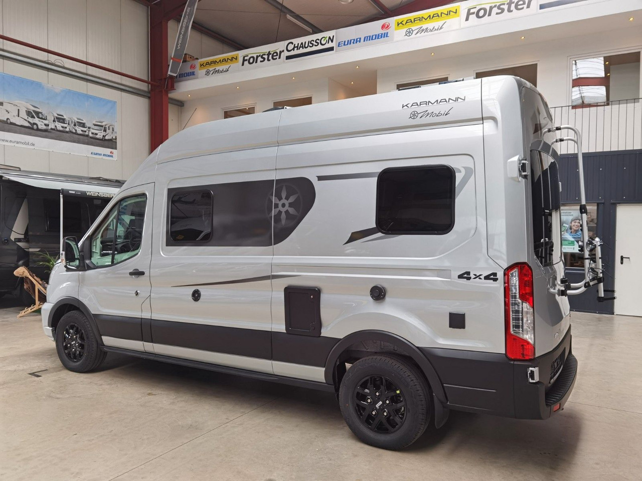 Karmann DEXTER 560 / 170PS - 4x4 / SOLAR & MARKISE & ALU - Кастенваген: фото 5 Karmann DEXTER 560 / 170PS - 4x4 / SOLAR & MARKISE & ALU - Кастенваген: фото 5