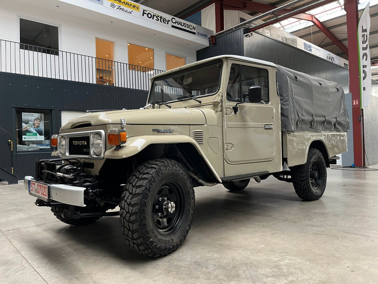 Toyota LAND CRUISER HJ 45 - 3.6l DIESEL / PICK UP - Внедорожник: фото 1 Toyota LAND CRUISER HJ 45 - 3.6l DIESEL / PICK UP - Внедорожник: фото 1