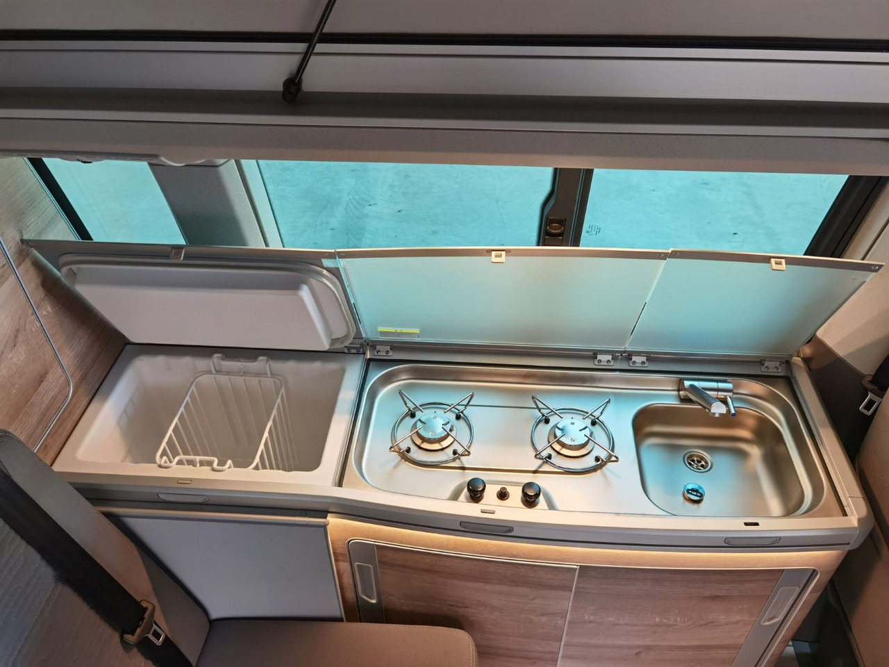 Пассажирский фургон Volkswagen T6.1 CALIFORNIA OCEAN EDITION / DSG / NAVI / ACC: фото 22