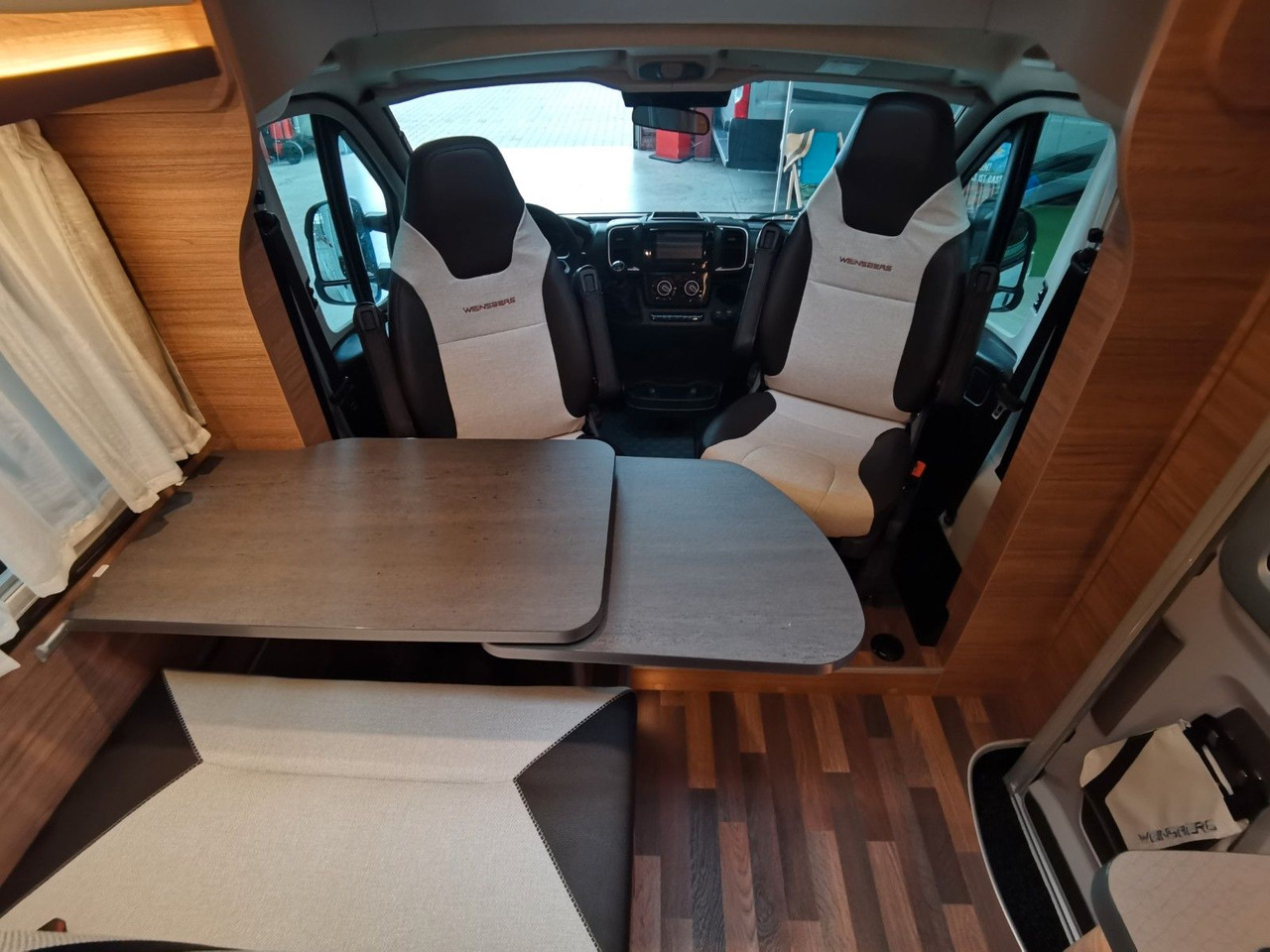 Полуинтегрированный автодом Weinsberg CARACOMPACT 600 MEG PEPPER / MODELL 2026: фото 15 Полуинтегрированный автодом Weinsberg CARACOMPACT 600 MEG PEPPER / MODELL 2026: фото 15