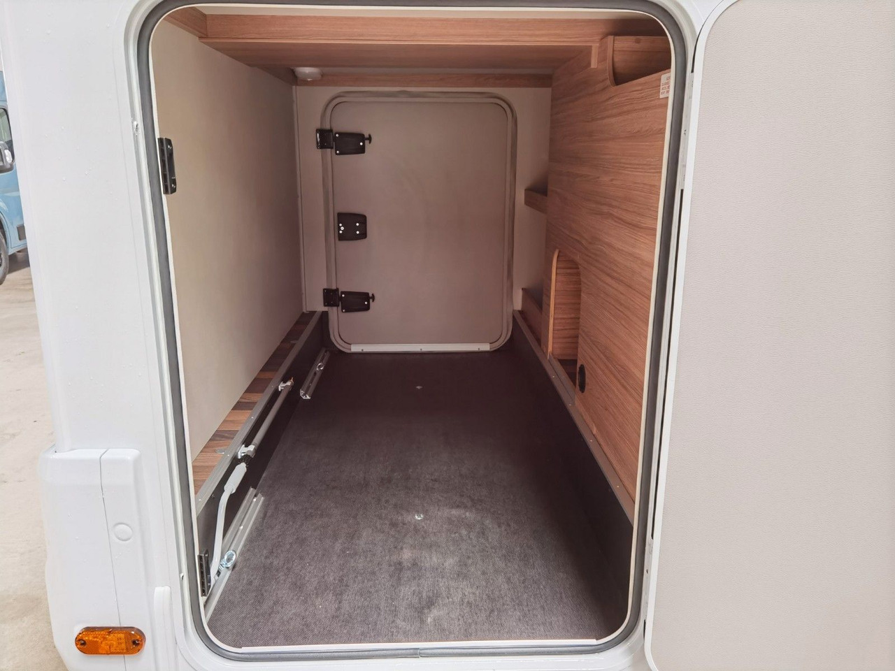 Полуинтегрированный автодом Weinsberg CARACOMPACT 600 MEG PEPPER / MODELL 2026: фото 9 Полуинтегрированный автодом Weinsberg CARACOMPACT 600 MEG PEPPER / MODELL 2026: фото 9