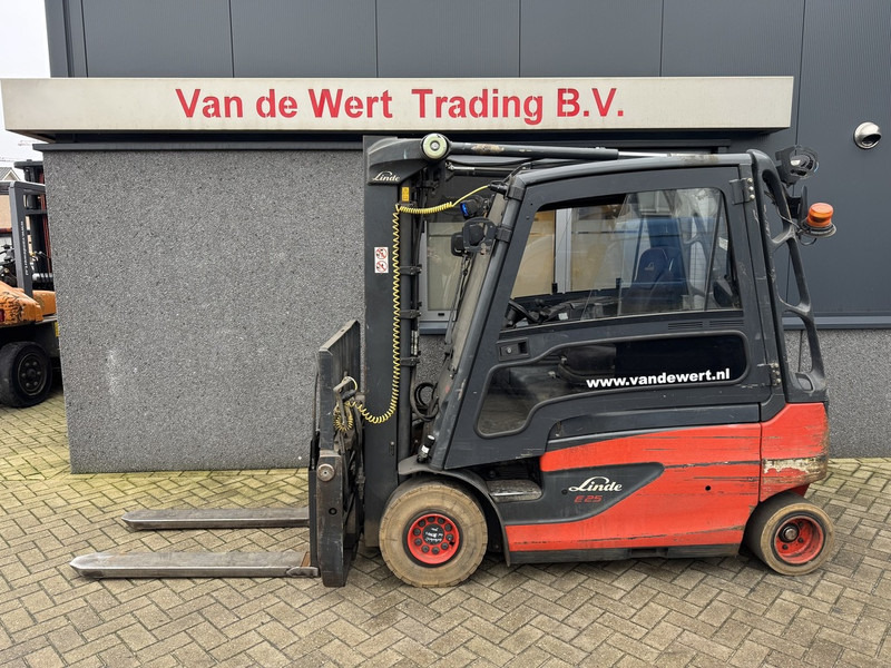 Linde E 25 L - Электропогрузчик: фото 1 Linde E 25 L - Электропогрузчик: фото 1