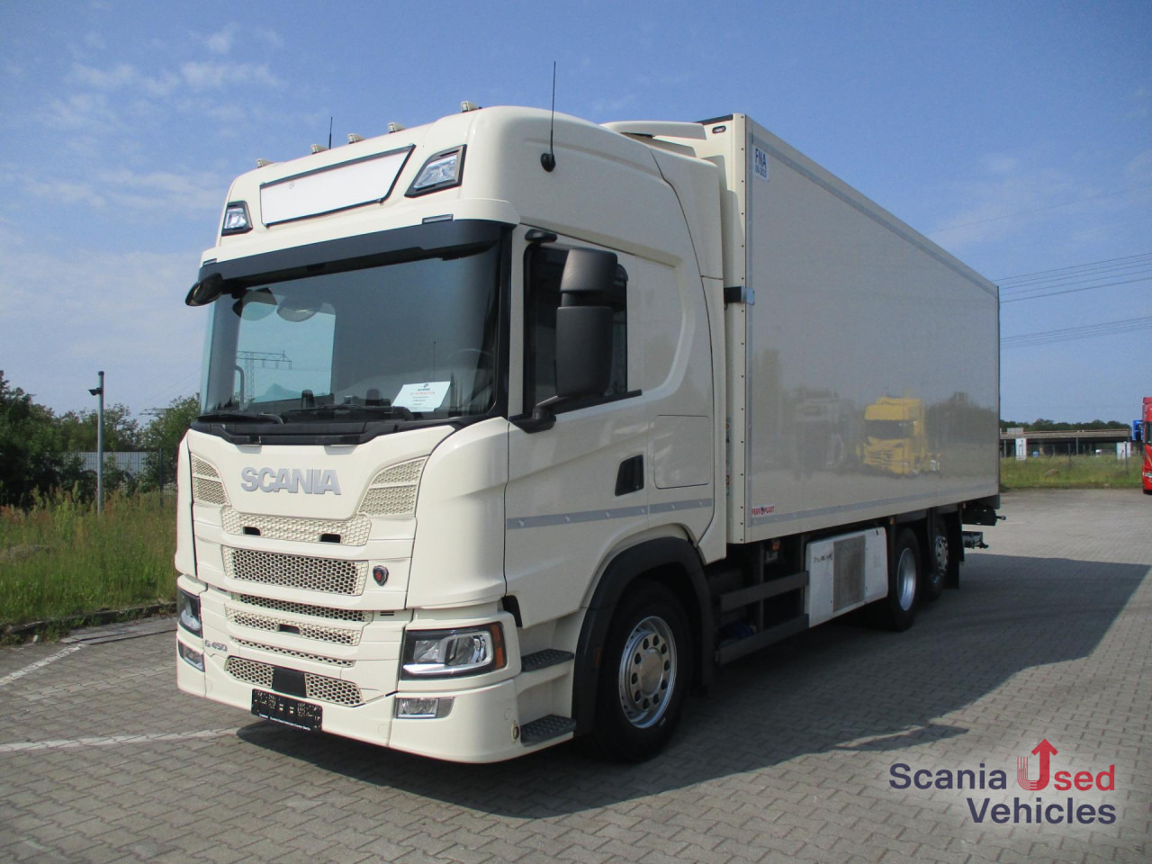 SCANIA G 450 B6x2*4LB Tiefkühl / Lenk-, Liftbar - Рефрижератор: фото 1 SCANIA G 450 B6x2*4LB Tiefkühl / Lenk-, Liftbar - Рефрижератор: фото 1