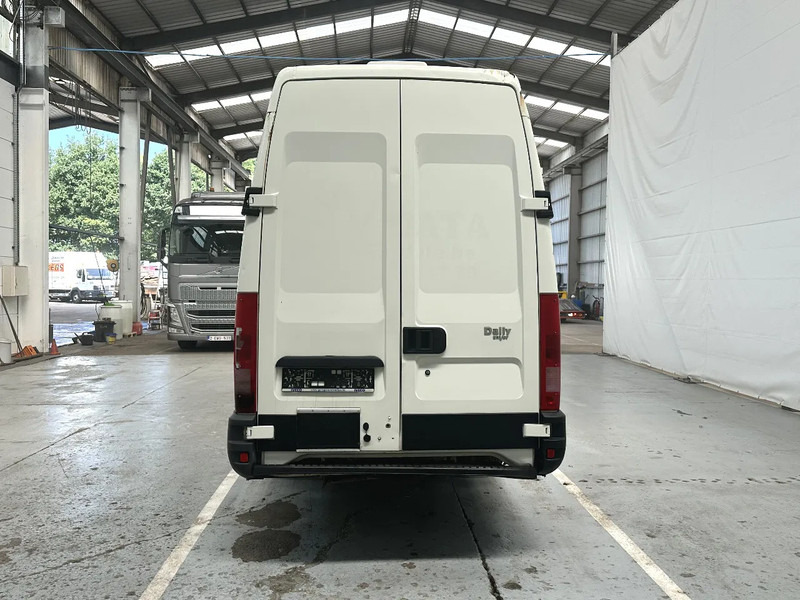 Iveco Daily 35C13 AIRCO / MOTORPROBLEEM -PROBLEME DE MOTEUR - Цельнометаллический фургон: фото 4 Iveco Daily 35C13 AIRCO / MOTORPROBLEEM -PROBLEME DE MOTEUR - Цельнометаллический фургон: фото 4
