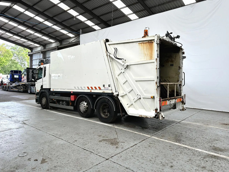 Scania P230 6X2 / Essieu relevable directionnel / Stuurbare liftas / Steerable lift axle - Мусоровоз: фото 3 Scania P230 6X2 / Essieu relevable directionnel / Stuurbare liftas / Steerable lift axle - Мусоровоз: фото 3