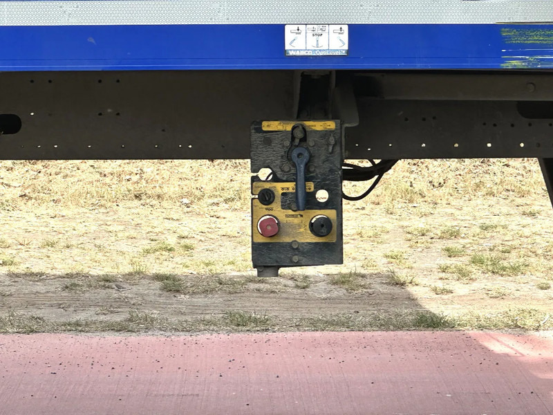 Полуприцеп-рефрижератор Schmitz Cargobull SCB S3B / STEERABLE LIFT AXLES: фото 7