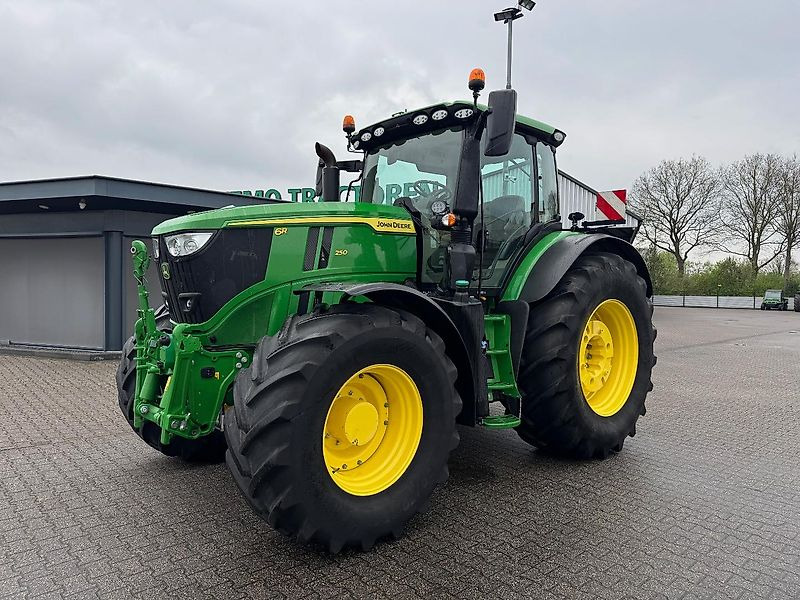 John Deere 6R250 AP 50KM COMMAND-PRO 2022 2030 UUR!!! - Трактор: фото 1 John Deere 6R250 AP 50KM COMMAND-PRO 2022 2030 UUR!!! - Трактор: фото 1