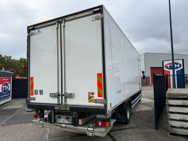 Renault D210.14 Frigobox Multitemp + Taillift CARRIER SUPRA 850 - Рефрижератор: фото 4 Renault D210.14 Frigobox Multitemp + Taillift CARRIER SUPRA 850 - Рефрижератор: фото 4