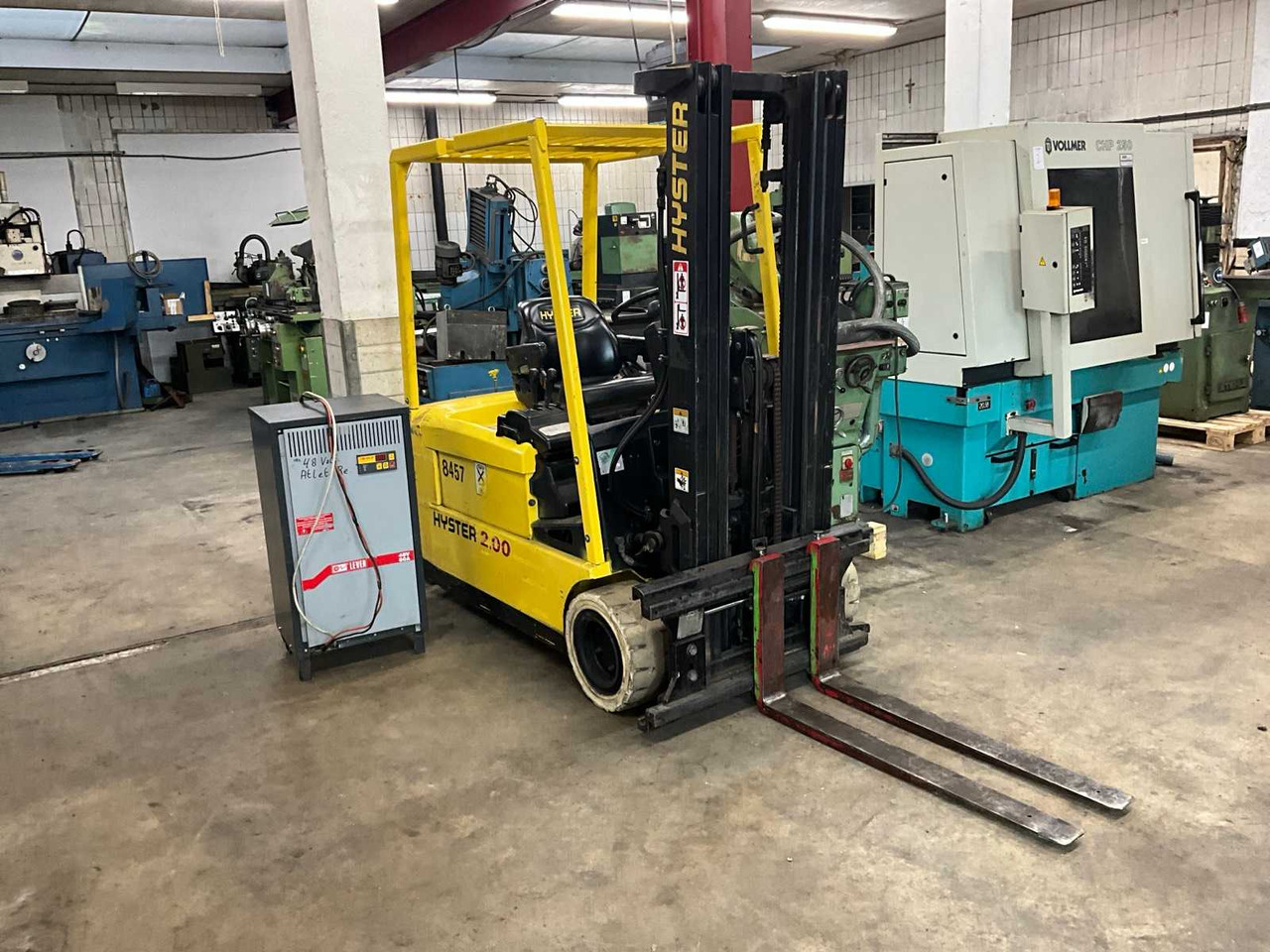 2000 HYSTER S2.00XMT FORKLIFT TRUCK - Вилочный погрузчик: фото 1 2000 HYSTER S2.00XMT FORKLIFT TRUCK - Вилочный погрузчик: фото 1