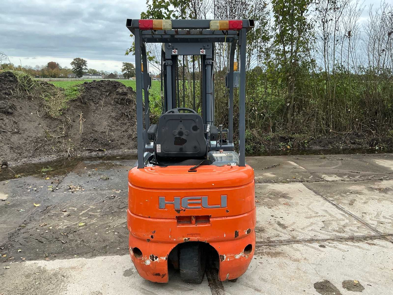 2009 HELI CPD15SAH2B FORKLIFT - Вилочный погрузчик: фото 3 2009 HELI CPD15SAH2B FORKLIFT - Вилочный погрузчик: фото 3