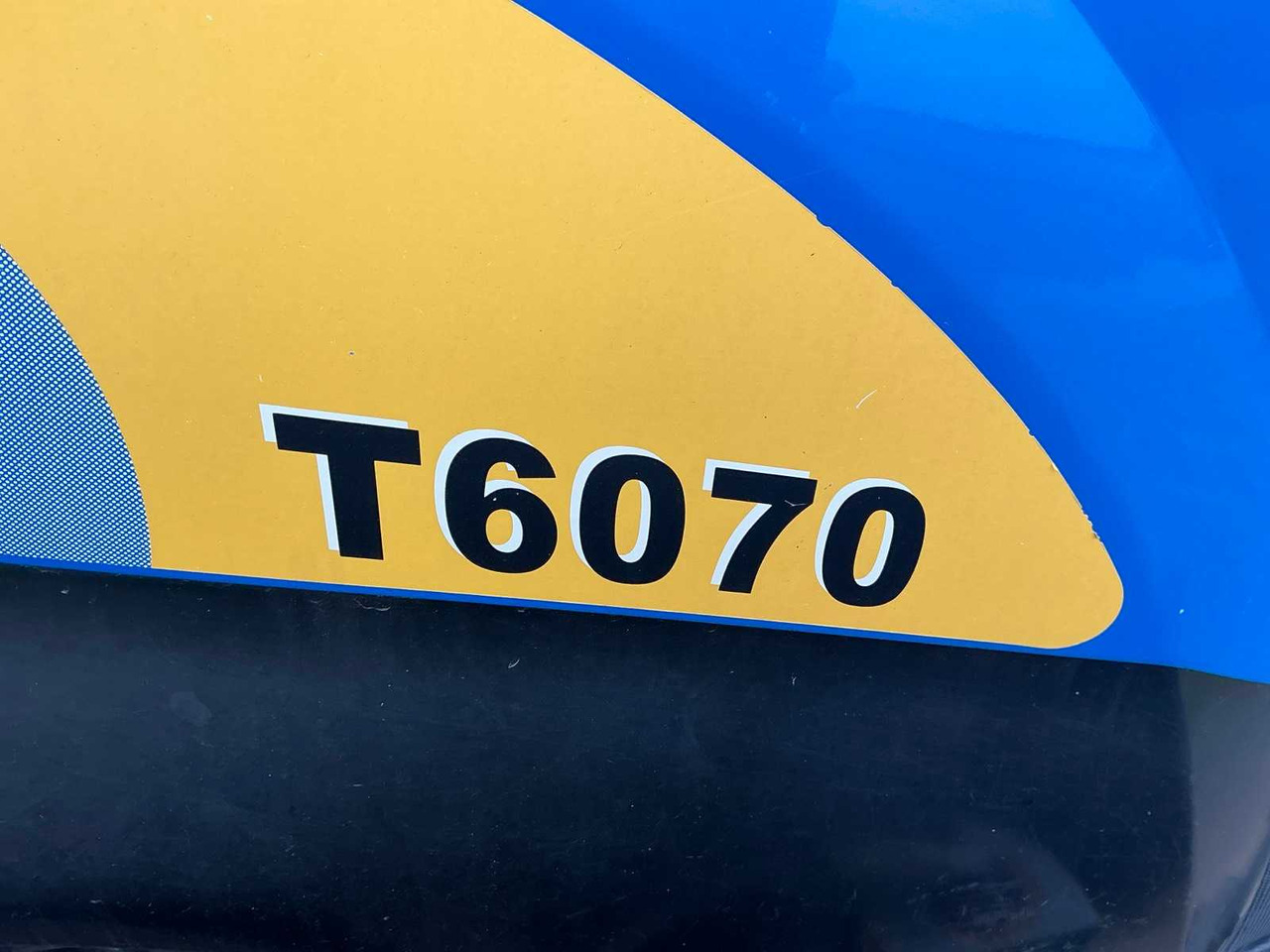 Трактор 2011 NEW HOLLAND T6070 FOUR WHEEL DRIVE FARM TRACTOR: фото 8