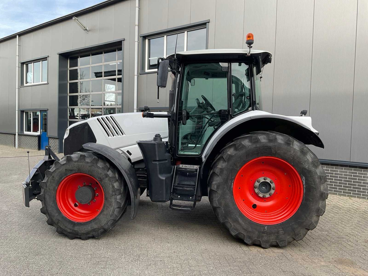 Трактор 2013 CLAAS ARION 630 ALL-WHEEL DRIVE FARM TRACTOR: фото 8