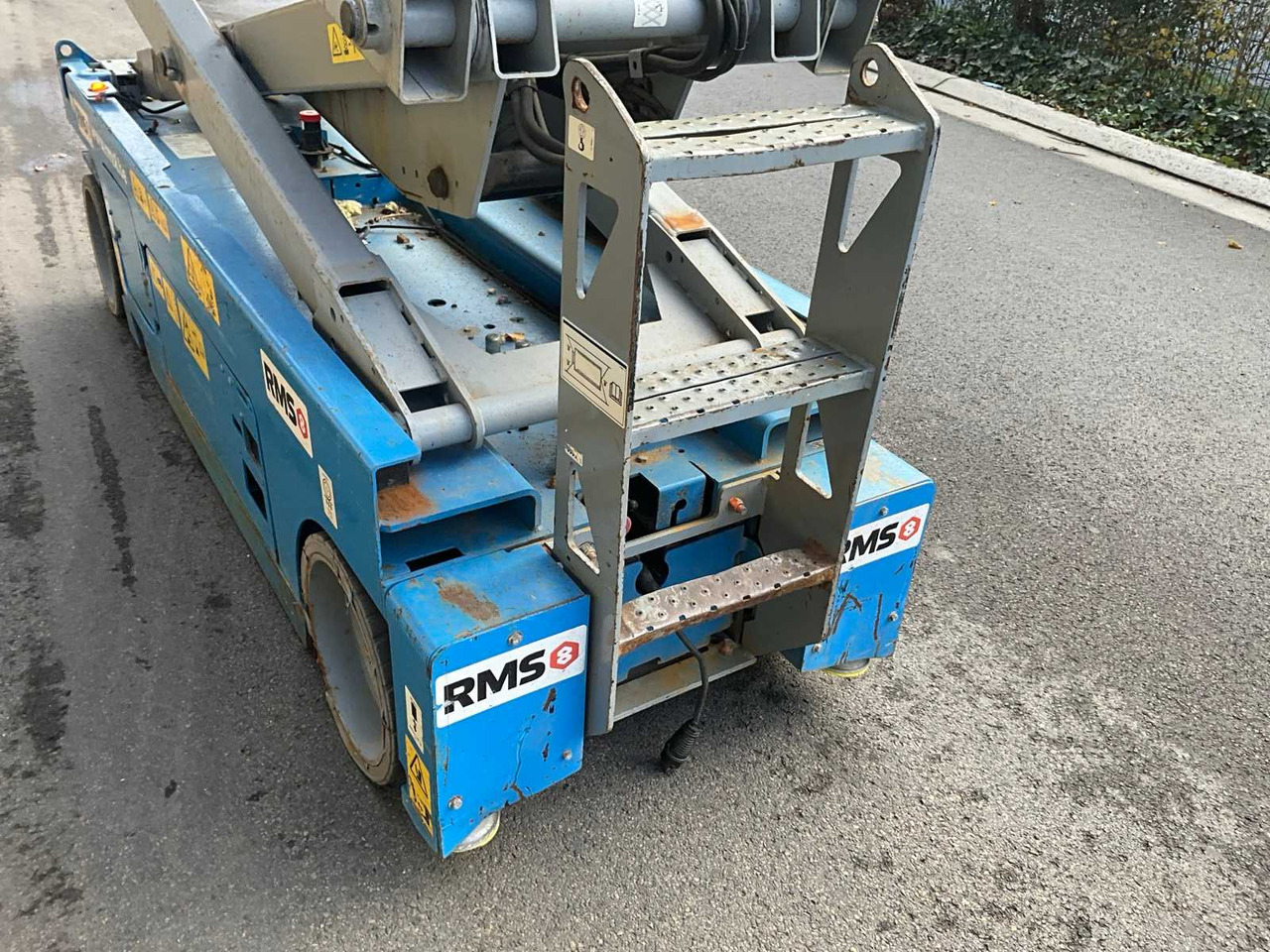 Подъёмник 2015 GENIE GS-3232 AERIAL WORK PLATFORM: фото 12 Подъёмник 2015 GENIE GS-3232 AERIAL WORK PLATFORM: фото 12