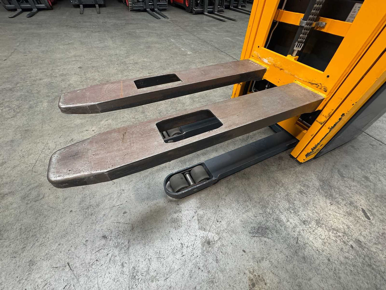 Вилочный погрузчик 2015 JUNGHEINRICH EJC220 2,000KG STACKER PALLET TRUCK ANT FREE LIFT: фото 8