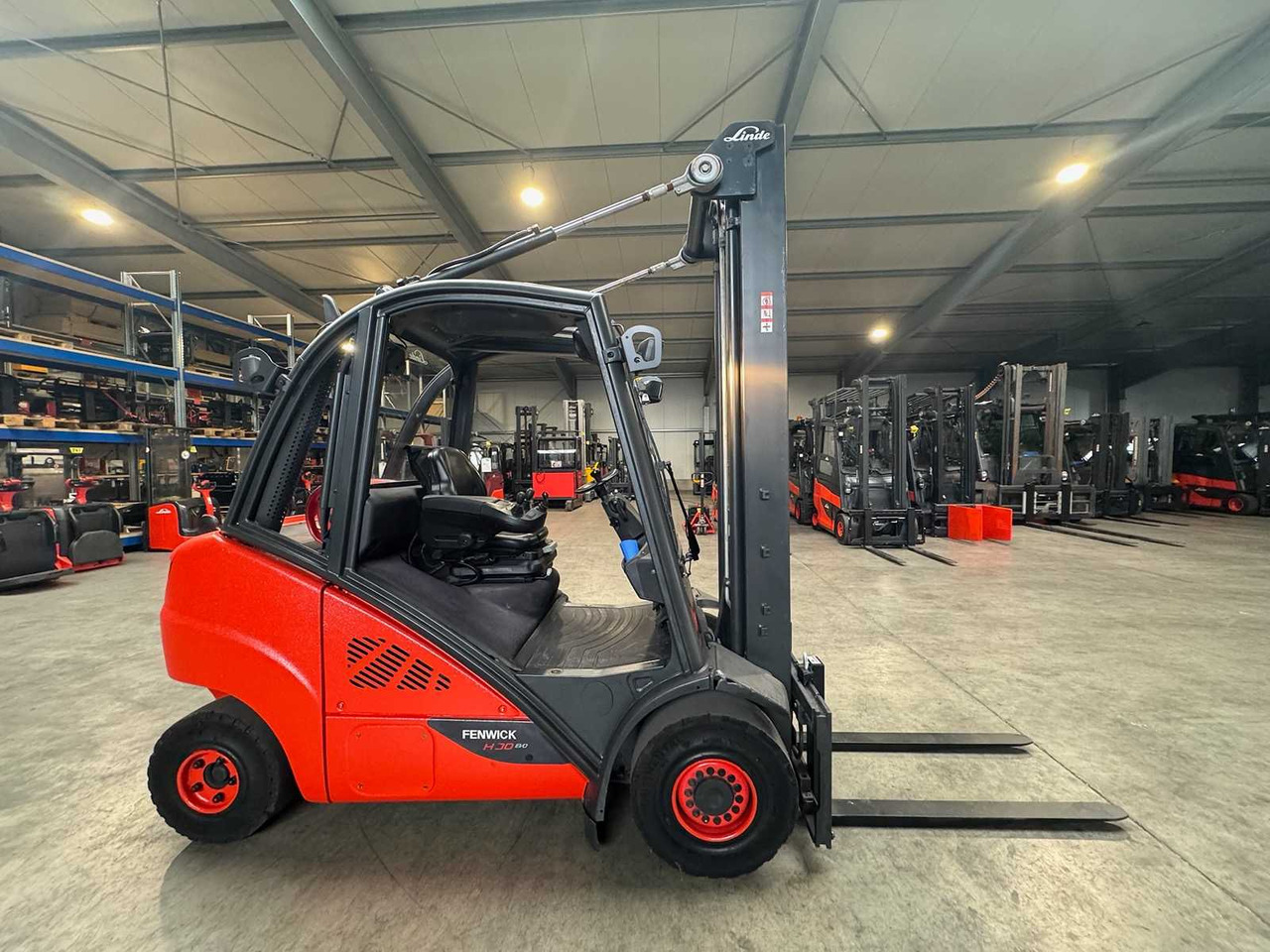 2015 SERVICE + UVV 09/2026 LINDE H30T 3,000KG TRIPLEX 645CM GAS FORKLIFT FORKLIFT 4,066 HOURS - Вилочный погрузчик: фото 5 2015 SERVICE + UVV 09/2026 LINDE H30T 3,000KG TRIPLEX 645CM GAS FORKLIFT FORKLIFT 4,066 HOURS - Вилочный погрузчик: фото 5