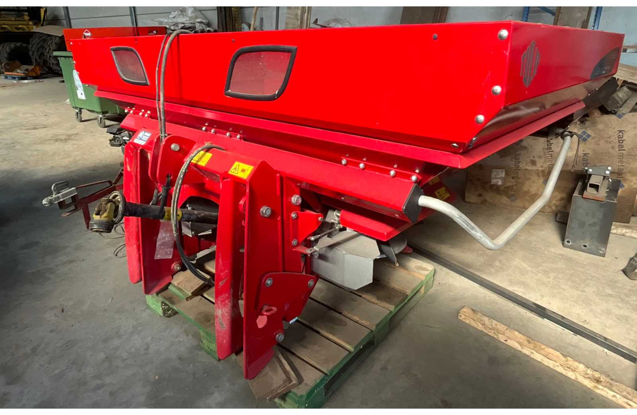2015 Tulip Centerliner SX 31 Fertilizer Distributor - Разбрасыватель удобрений: фото 1 2015 Tulip Centerliner SX 31 Fertilizer Distributor - Разбрасыватель удобрений: фото 1