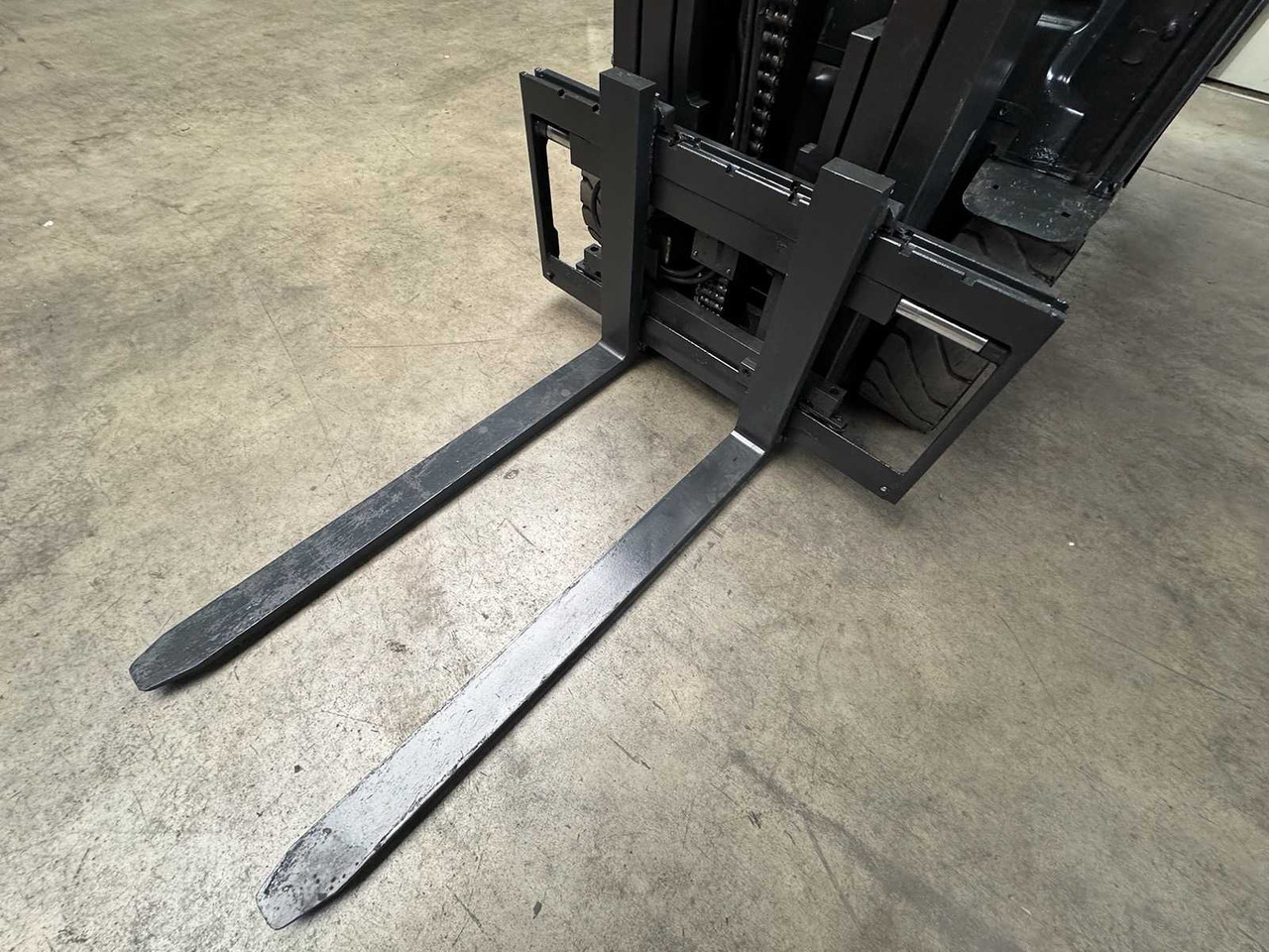 2018 SERVICE + UVV 10/2026 LINDE E30L 3,000KG TRIPLEX ELECTRIC FORKLIFT 4,647 HOURS - Вилочный погрузчик: фото 5 2018 SERVICE + UVV 10/2026 LINDE E30L 3,000KG TRIPLEX ELECTRIC FORKLIFT 4,647 HOURS - Вилочный погрузчик: фото 5